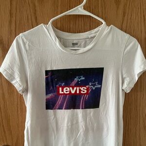 Levis white graphic tee